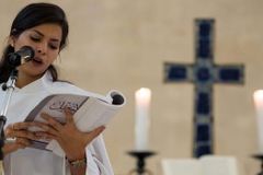 Palestinian woman ordained first female pastor of Lutheran church in Jerusalem
