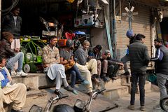 Pakistan cuts power, then can’t restore it