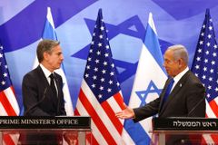 Blinken Reaffirms US-Israeli Ties in Post-Terror Visit, Urges Calm After Weekend of Violence