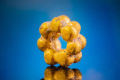 Israeli Volunteer, Age 18, Finds Gold Bead in Jerusalem Dating Back 1,600 Years to Roman Times