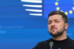 Zelenskyy pleads for weapons, EU membership