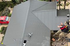 New Zealand cyclone kills four, displaces thousands