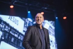 8 witnesses testified against Hillsong founder Brian Houston in court case, wife Bobbie reveals