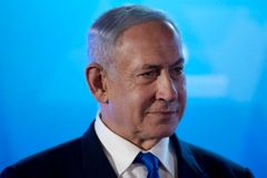Report: Netanyahu Holds Private Talks Regarding a Possible Strike on Iran's Nuclear Sites