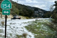 California Could Face Floods, Blizzards from Huge US Storm, Portland Buried by Nearly a Foot of Snow