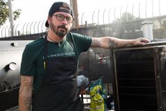Dave Grohl Cooked Barbecue For Over 24 Hours At A Homeless Shelter - RELEVANT