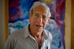 Israeli Actor Chaim Topol, Star of 'Fiddler on the Roof,' Dead at 87