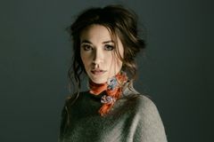 Listen to Lauren Daigle's New Single, "Thank God I Do" - RELEVANT