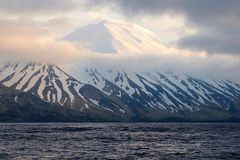 Earthquakes signal Alaska volcanoes could erupt