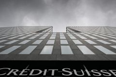 Swiss bank Credit Suisse shares dive