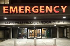 'She Was Dead Before the Prayer, and Alive After': ER Doctor Reports 'Clinically Dead' Woman Revived in True 'Miracle'