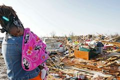 Mississippi tornado kills 23, injures dozens