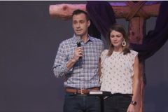 Pastor Kennon Vaughan makes first public statement after being lone survivor of plane crash