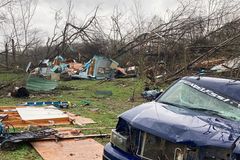 At least 5 dead after tornado in Missouri