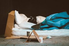 More Than 400,000 People Are Homeless in the U.S. Right Now - RELEVANT