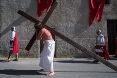 The madness of crowds: Sobering thoughts on Good Friday