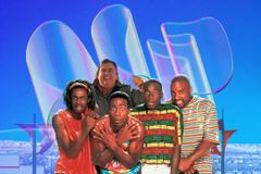 Ranking Inspiring (But Completely Implausible) '90s Sports Movies - RELEVANT