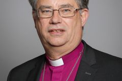 Bishop of Oxford won't be stepping down over abuse review findings