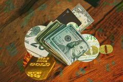 Is It Wrong to Want More Money? - RELEVANT