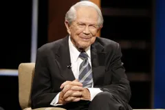 Pat Robertson, Broadcaster Who Helped Make Religion Central to GOP Politics, Dies at 93