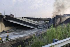 I-95 collapses in Philadelphia