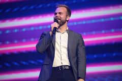 Company announces ‘baby bonus’ for employees expecting or adopting a child