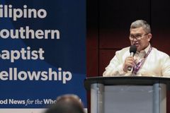 Filipino Fellowship celebrates freedom | Baptist Press