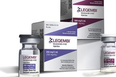 FDA approves drug to slow Alzheimer’s; Medicare to cover