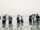 Greg Laurie Leads 'Jesus Revolution Style' Baptism at California Beach; Over 550 Baptized