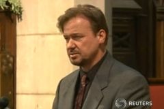 United Methodist Pastor Defrocked for Blessing Son's Gay Wedding Reinstated