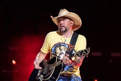 Country artist faces backlash