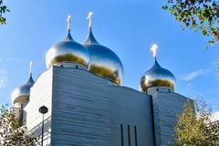 Disputes Loom as Émigré Church Leader Switches Loyalty to Moscow