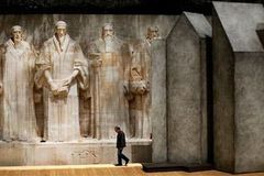 Did momentous event occur in predestination vs. free will debate?