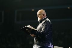 James MacDonald launches Home Church Network for those who want to skip ‘drama’ of large churches