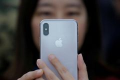 Smartphone generation 'raised on hardcore porn,' church must address coming 'tsunami': expert warns