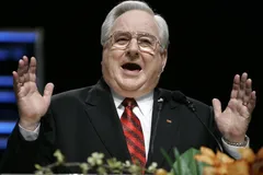 Falwell Jr. Sues Liberty University, Alleging Trademark Infringement