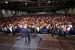 1,000 make decisions for Christ at Franklin Graham's London evangelism outreach