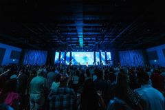 Nearly 3,000 people attend opening worship at new Church of the Highlands campus