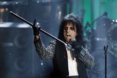 Rock legend Alice Cooper reveals he's a devout Christian who prays, reads Bible daily