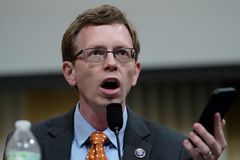 Bill would allow teens to work more during school year