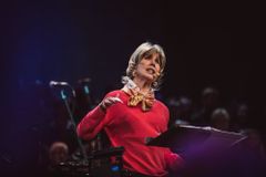 Joni Eareckson Tada released from hospital after 16-day stay: 'God rescued me'