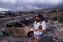 Maui authorities let residents back to visit burn zone
