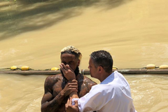 NY Giants' Odell Beckham, Jr. Gets Baptized in Jordan River Amid Scandal: #ImForgiven