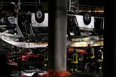 Venice bus crash causes nearly two dozen deaths