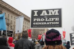 Gallup poll shows more pro-lifers than pro-choicers