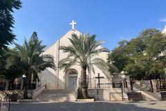 Nuns choose to stay in Gaza with those who cannot flee