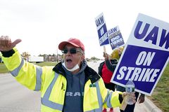 UAW strike expanded with walkout at Stellantis