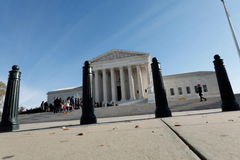Supreme Court: Firing gay, transgender employees violates federal law