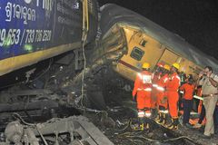 Dozens dead or injured after train crash in India