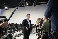 UK hosts first AI safety summit